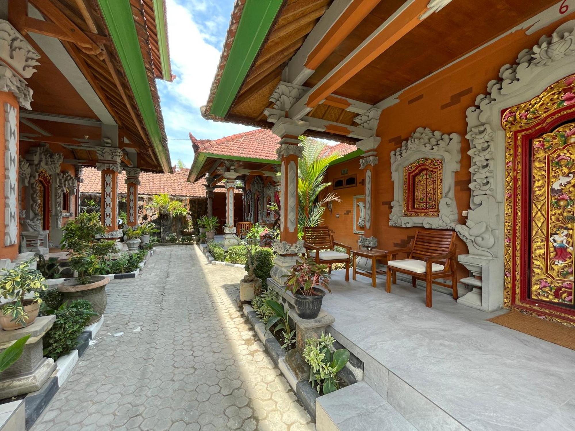 Hotel Kubu Elsa Bali Lovina Exterior foto