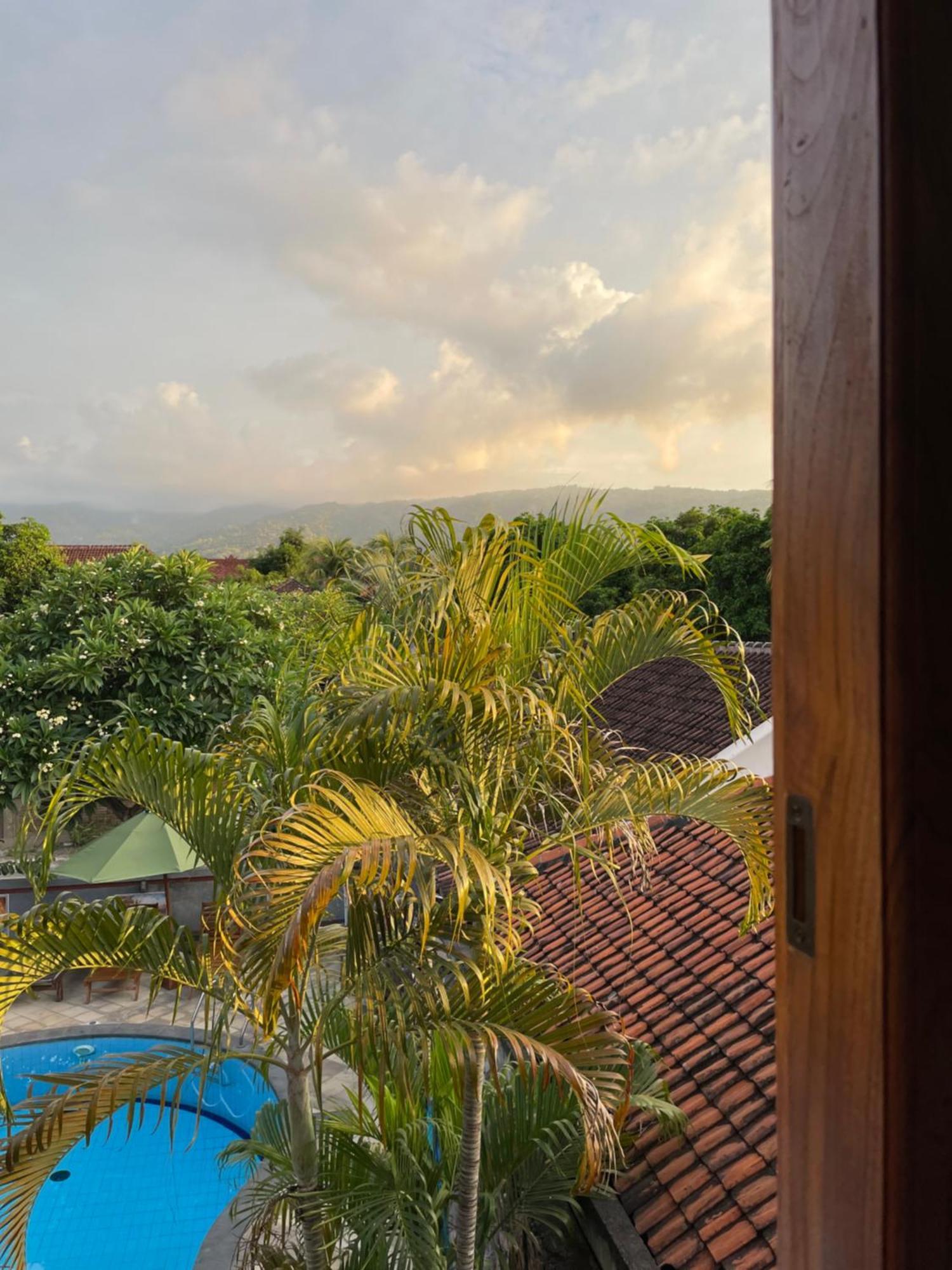 Hotel Kubu Elsa Bali Lovina Exterior foto