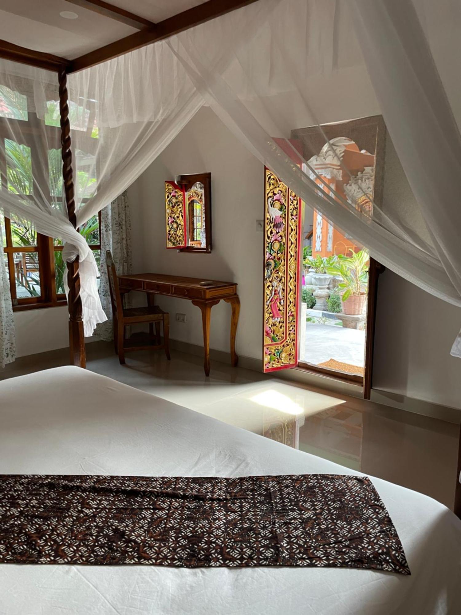 Hotel Kubu Elsa Bali Lovina Exterior foto
