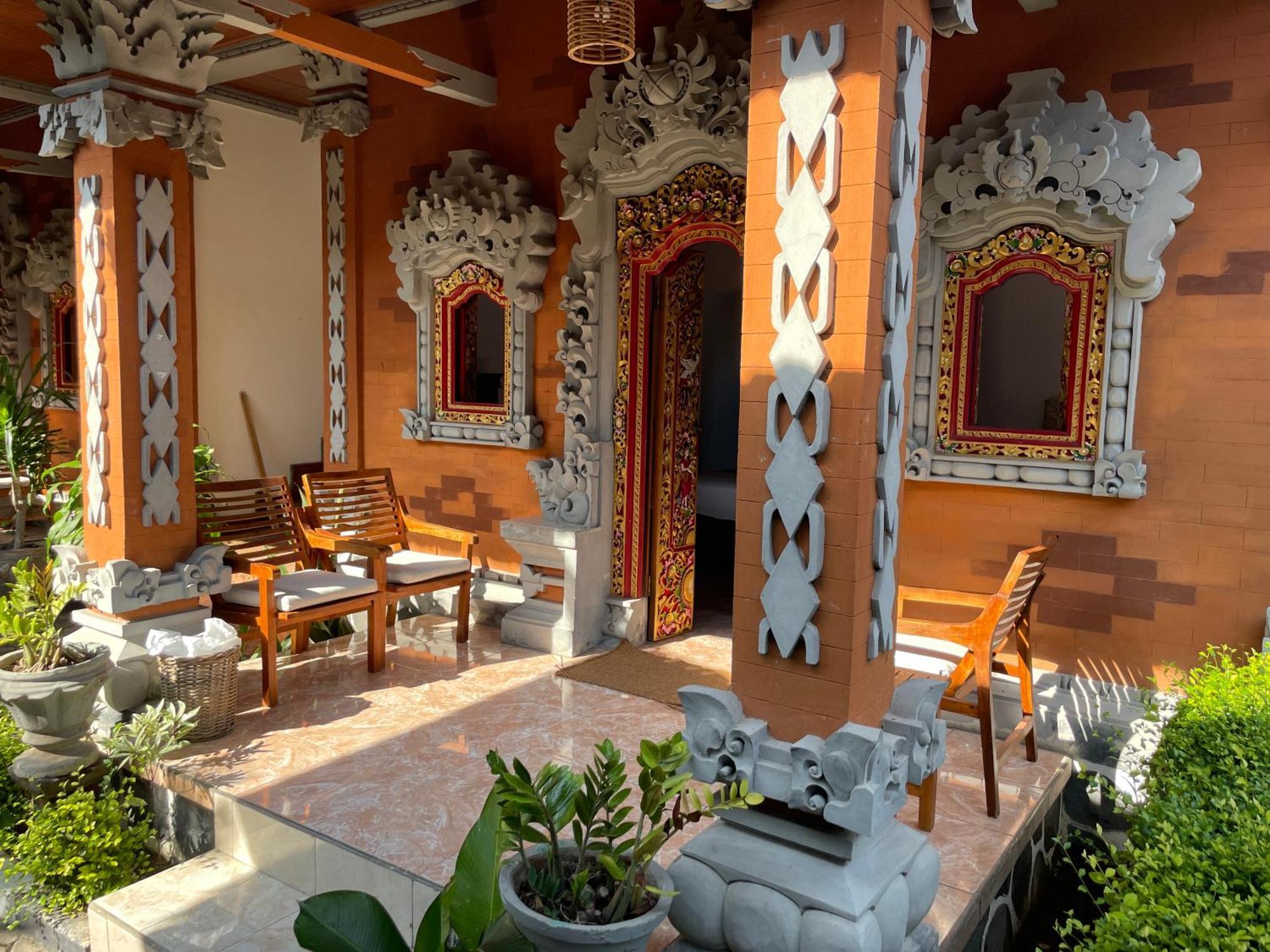 Hotel Kubu Elsa Bali Lovina Zimmer foto