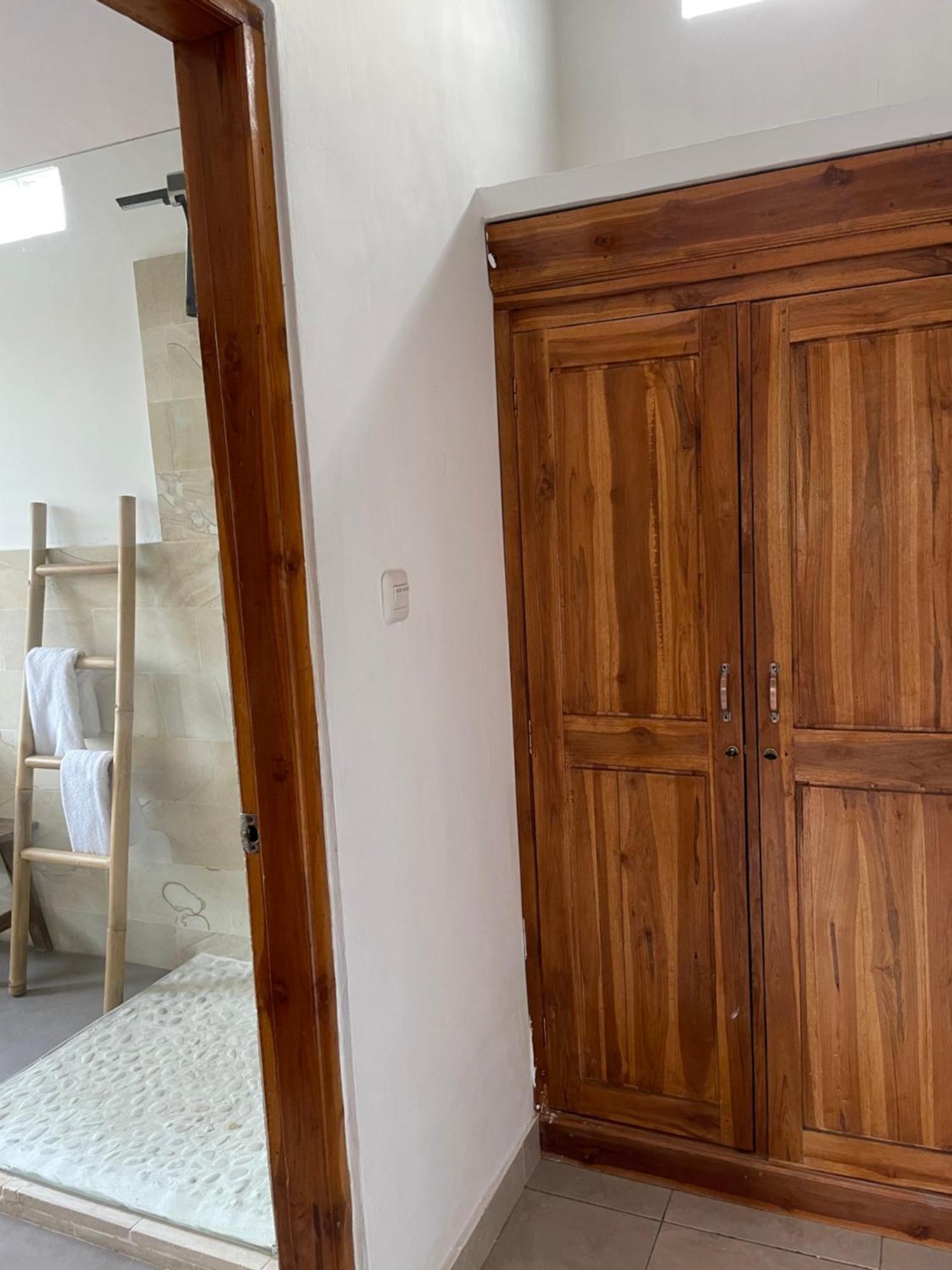 Hotel Kubu Elsa Bali Lovina Zimmer foto