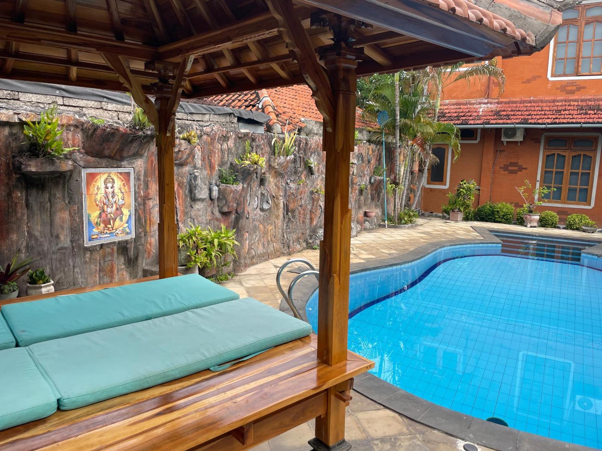 Hotel Kubu Elsa Bali Lovina Exterior foto
